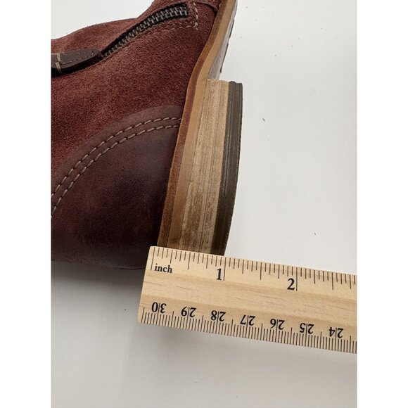 Clarks Artisan Ankle Booties Womens 9 M Burgundy Side Zip Low Heel - Picture 7 of 12